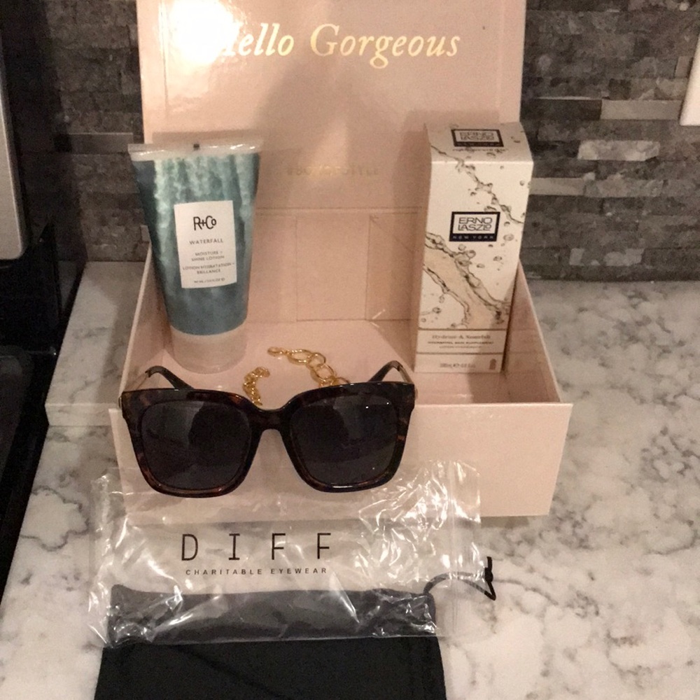 Rachael Zoe box of style